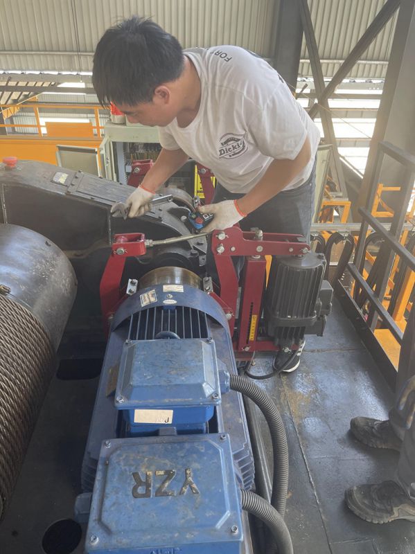 湖北黃岡冶金用天車SB100現場指導調試